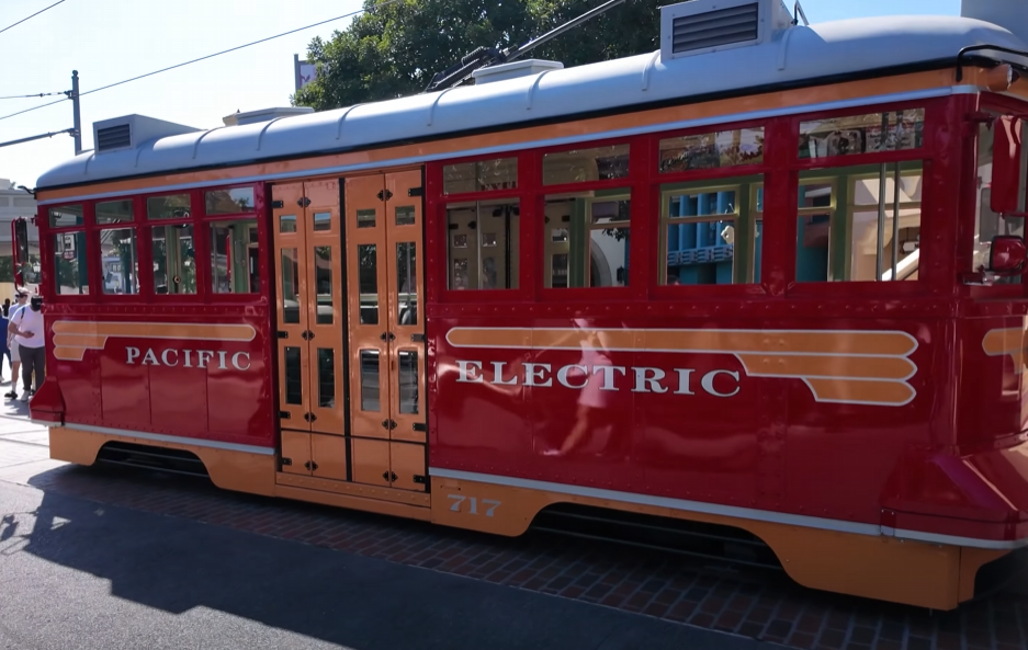 Red Car Trolley returns to DCA for display