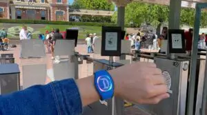 Disneyland Officially Ends MagicBand+ Sales On Property