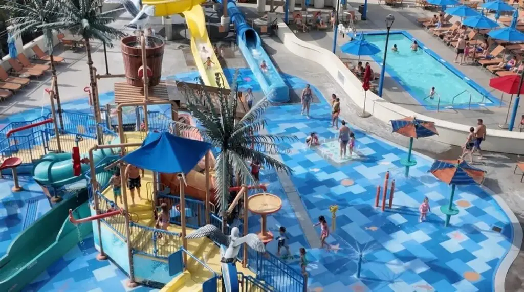 Courtyard by Marriott Surfside Waterpark
