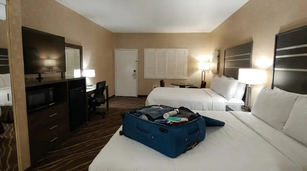 Two Queen Beds - Close Hotel to Disneyland the Best Western Plus Park Place Inn. 