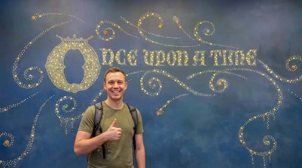 Me posing at Animation Academy at Disneyland's California Adventure