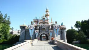 Disneyland Park Reservations 2026: How to Make a Theme Park Reservation