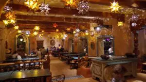 Disneyland Dining Reservations 2026: How to Book Restaurants (60-Day Guide)